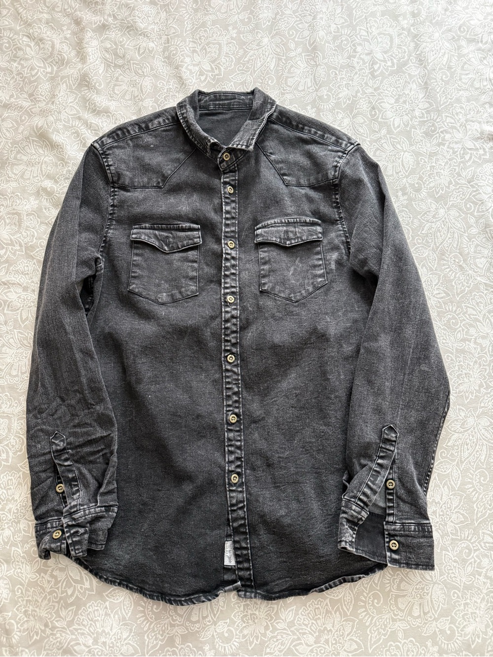 Casual Long-Sleeve Black Washed Denim Shirt